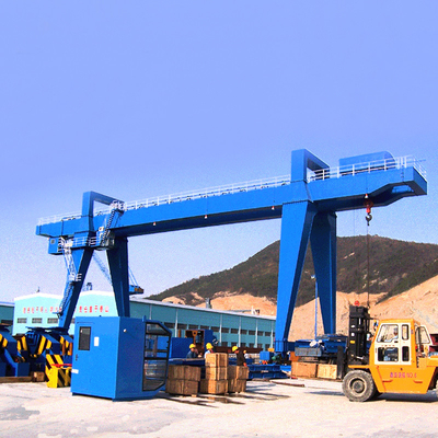 Hộp hạng nặng loại 30 tấn Capacity Gantry Crane với xe điện