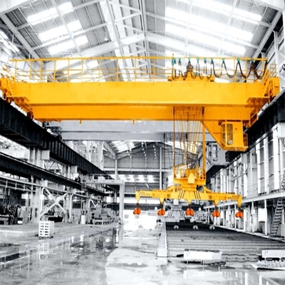 Cầu trục điện từ ổn định Cầu trục dầm đôi đáng tin cậy di chuyển 30m