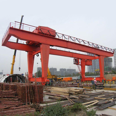Thang máy du lịch mệt mỏi Vận chuyển container Giàn cẩu 50HZ RTG Cao su