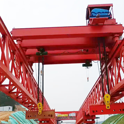 Giàn phóng dầm kiểu giàn Máy cẩu nâng hiệu suất cao 50M