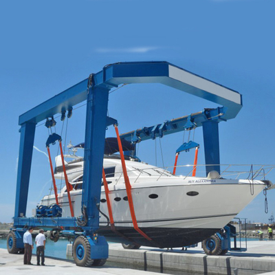 Tùy chỉnh tất cả Tons Travel Lift Crane 30m cho tàu và du thuyền bảo trì 380V