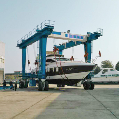 Tùy chỉnh tất cả Tons Travel Lift Crane 30m cho tàu và du thuyền bảo trì 380V