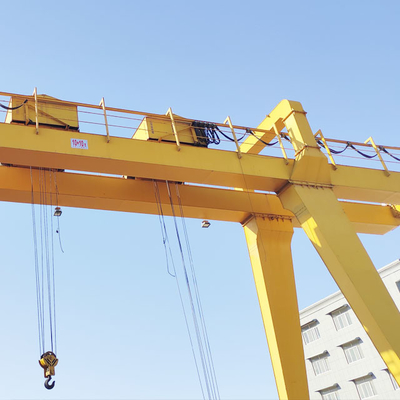 Sợi dây thừng điều khiển từ xa Đàn cẩu Gantry hai đai với xe tải